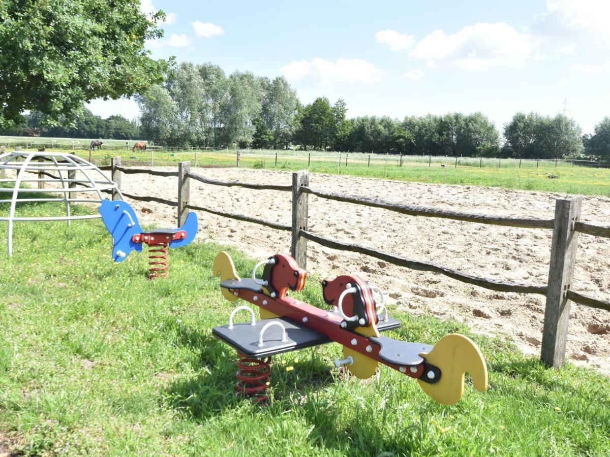 Tasteful Holiday Home In Sijsele Brugge With Garden Veldhoek المظهر الخارجي الصورة